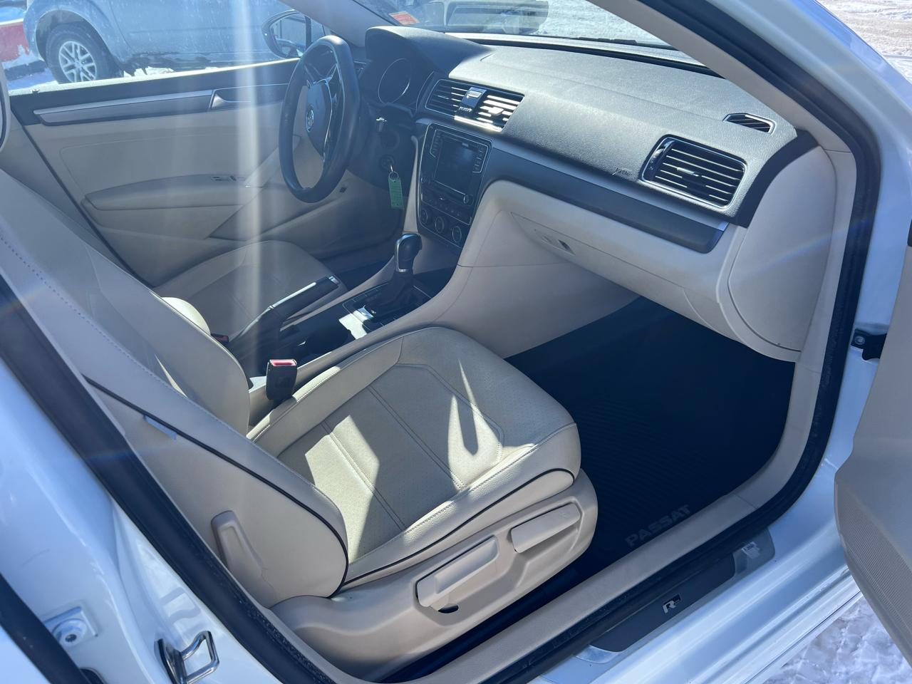 Volkswagen Passat 2.0T S Auto 2018