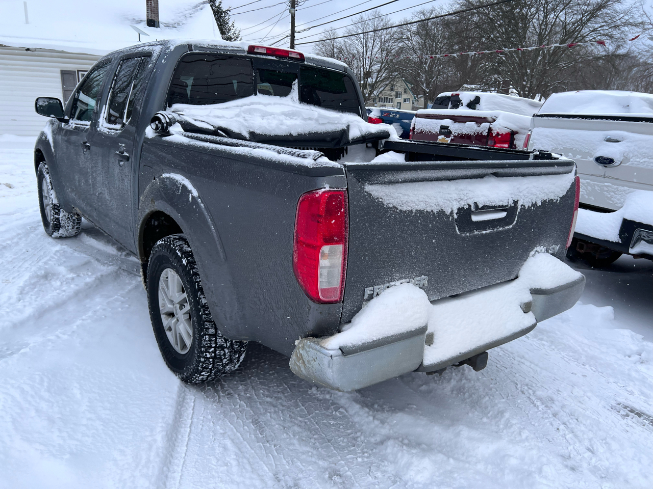 Nissan Frontier 4WD Crew Cab SWB Auto PRO-4X 2016