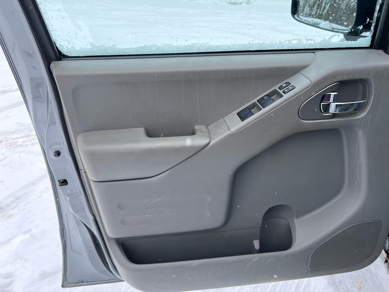 Nissan Frontier 4WD Crew Cab SWB Auto PRO-4X 2016