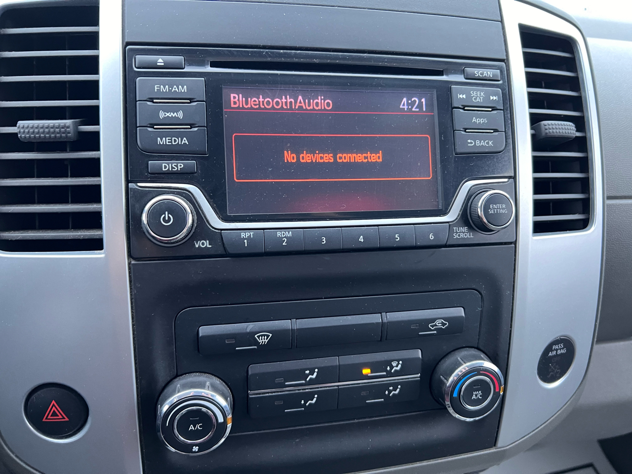 Nissan Frontier 4WD Crew Cab SWB Auto PRO-4X 2016