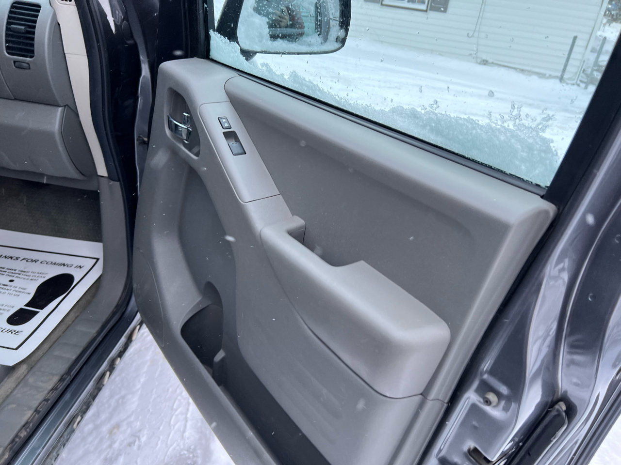 Nissan Frontier 4WD Crew Cab SWB Auto PRO-4X 2016