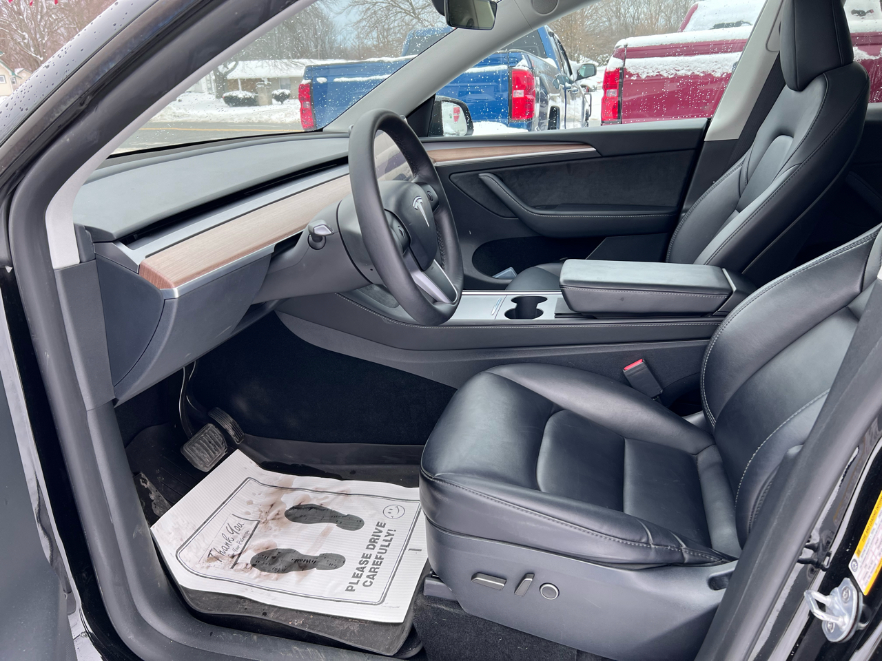 Tesla Model Y Long Range RWD *Ltd Avail* 2024