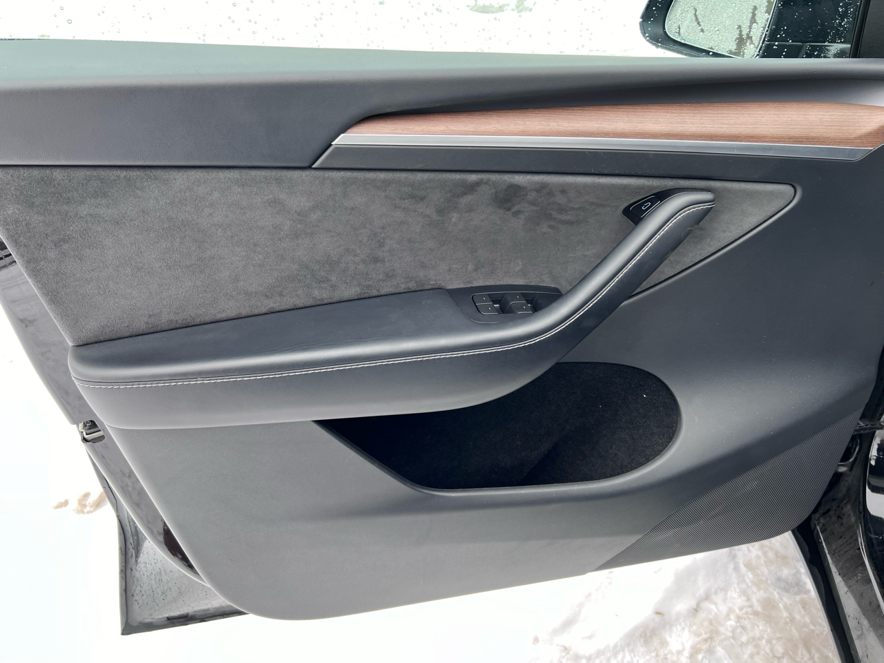 Tesla Model Y Long Range RWD *Ltd Avail* 2024