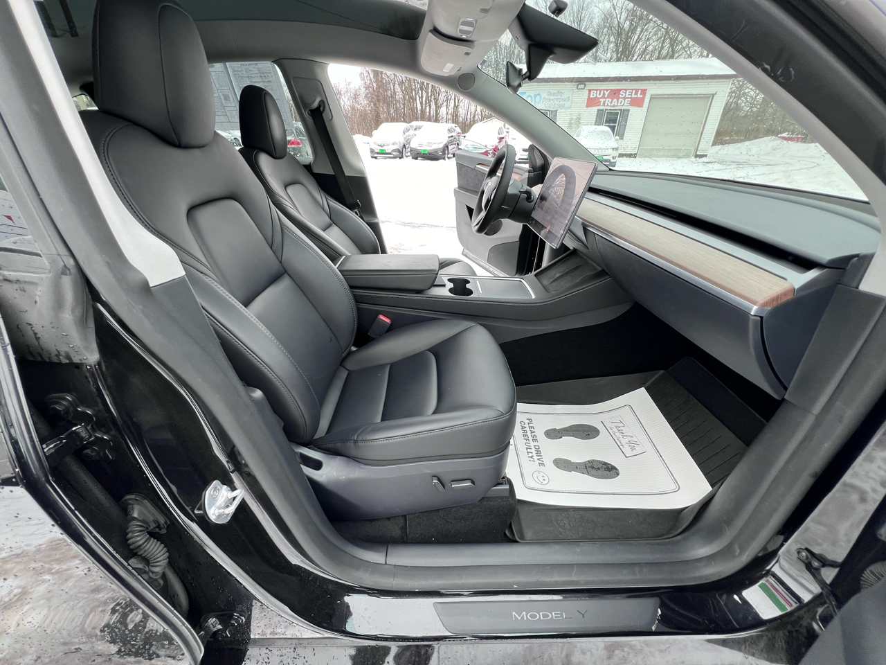 Tesla Model Y Long Range RWD *Ltd Avail* 2024