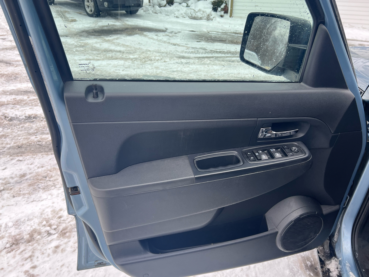 Jeep Liberty 4WD 4dr Sport 2012