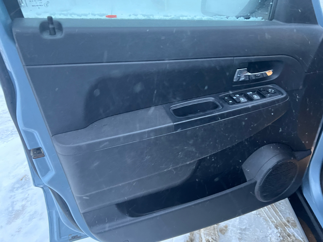 Jeep Liberty 4WD 4dr Sport 2012