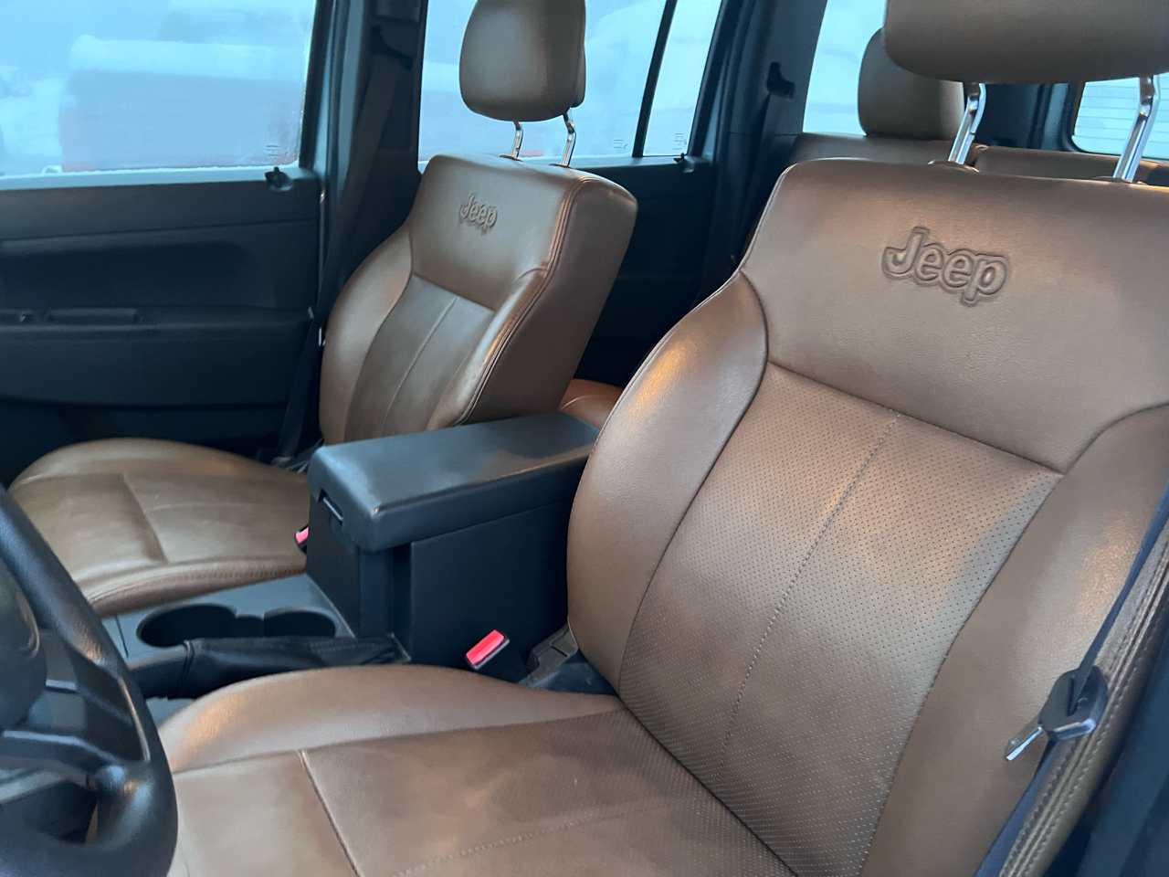 Jeep Liberty 4WD 4dr Sport 2012