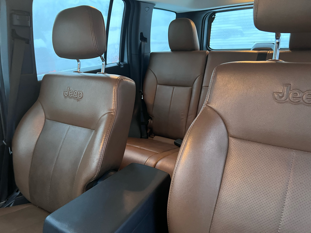 Jeep Liberty 4WD 4dr Sport 2012