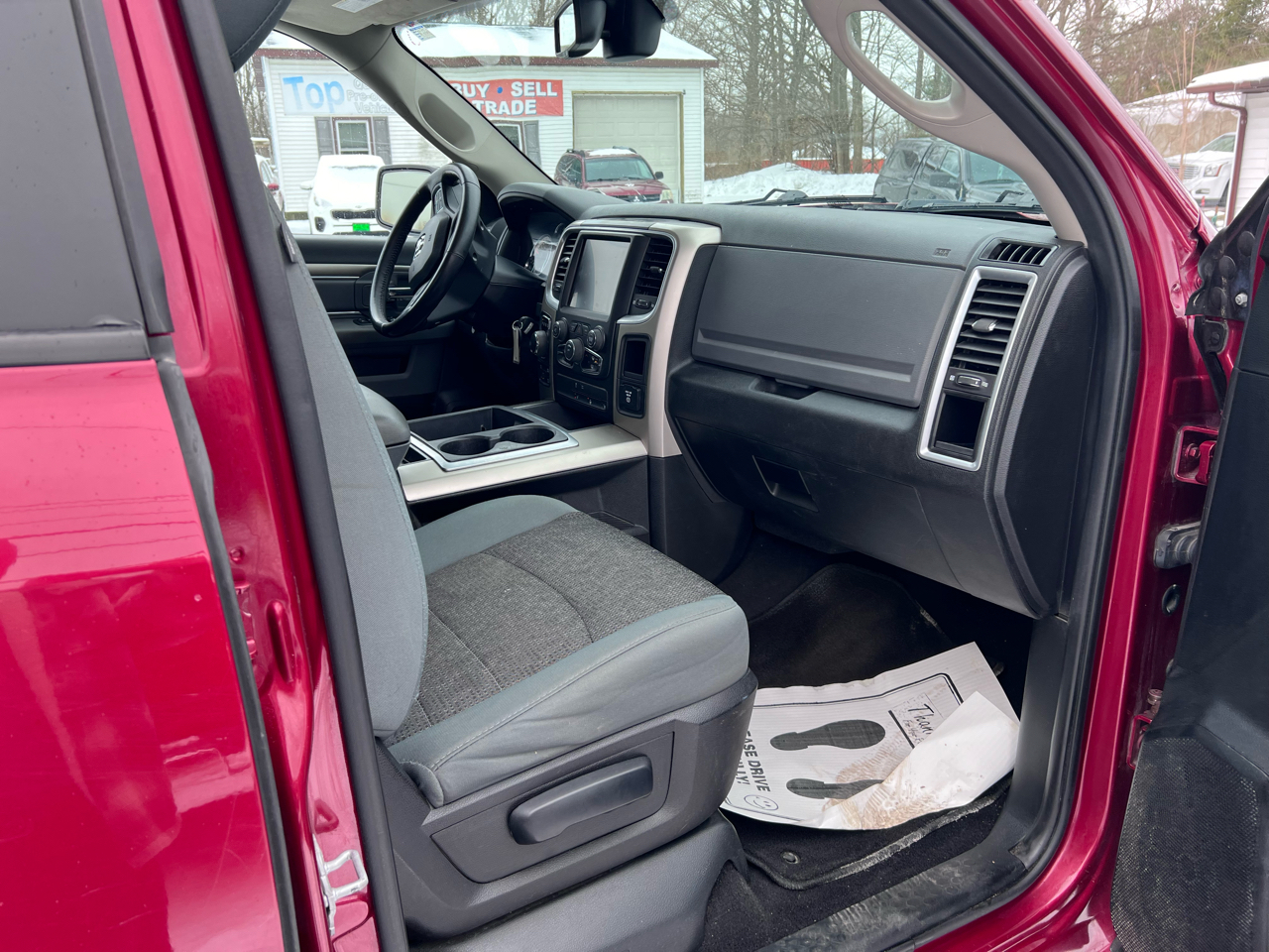 RAM 1500 4WD Quad Cab 140.5" Big Horn 2014