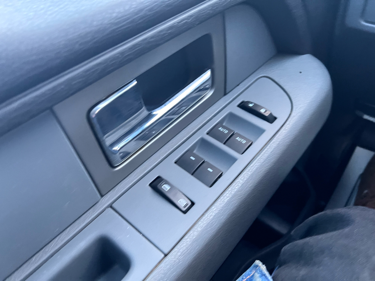 Ford F-150 4WD SuperCab 145" Lariat 2011