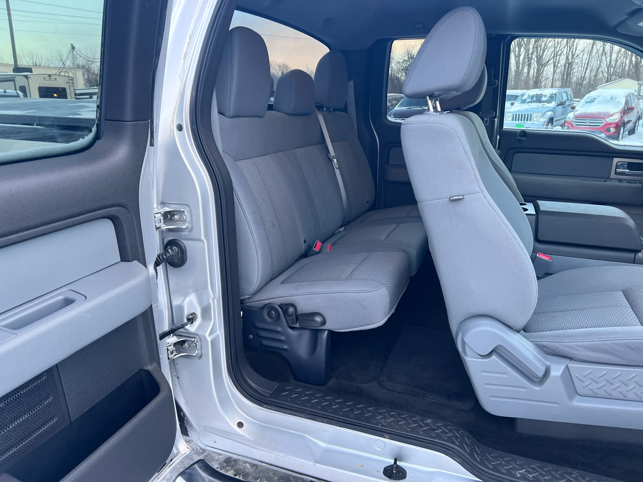 Ford F-150 4WD SuperCab 145" Lariat 2011