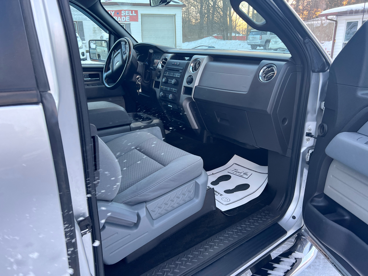 Ford F-150 4WD SuperCab 145" Lariat 2011