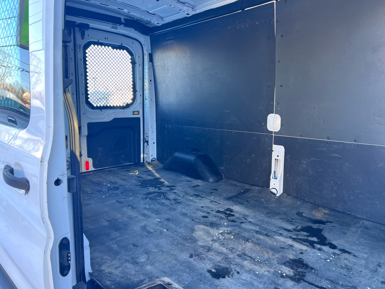 Ford Transit Cargo Van T-350 148" Med Rf 9500 GVWR Sliding RH Dr 2015