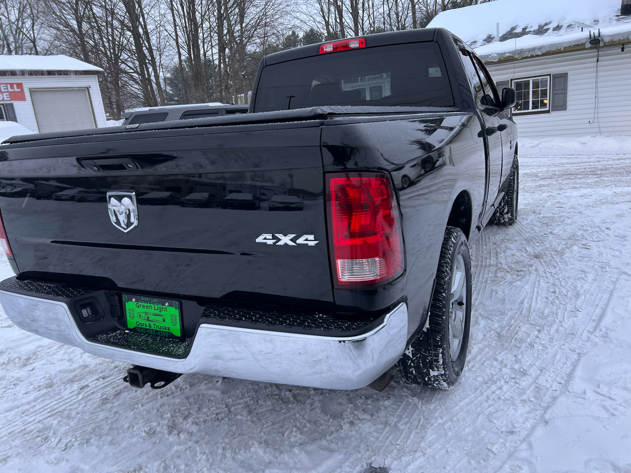 RAM 1500 4WD Quad Cab 140.5" Tradesman 2013