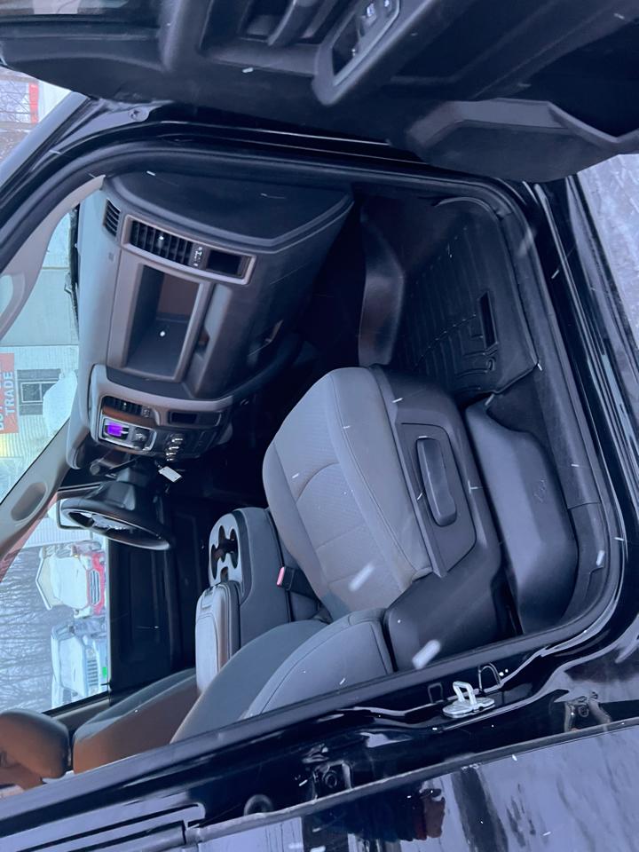 RAM 1500 4WD Quad Cab 140.5" Tradesman 2013