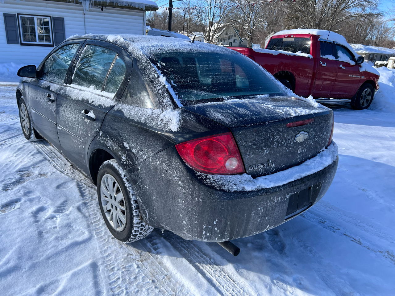 Chevrolet Cobalt 4dr Sdn LS 2009