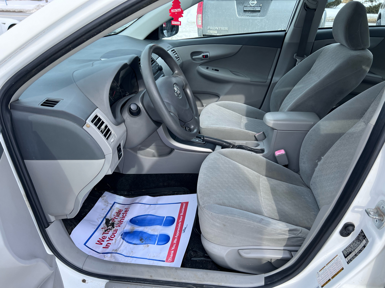 Toyota Corolla 4dr Sdn Auto LE Special Edition (Natl) 2009