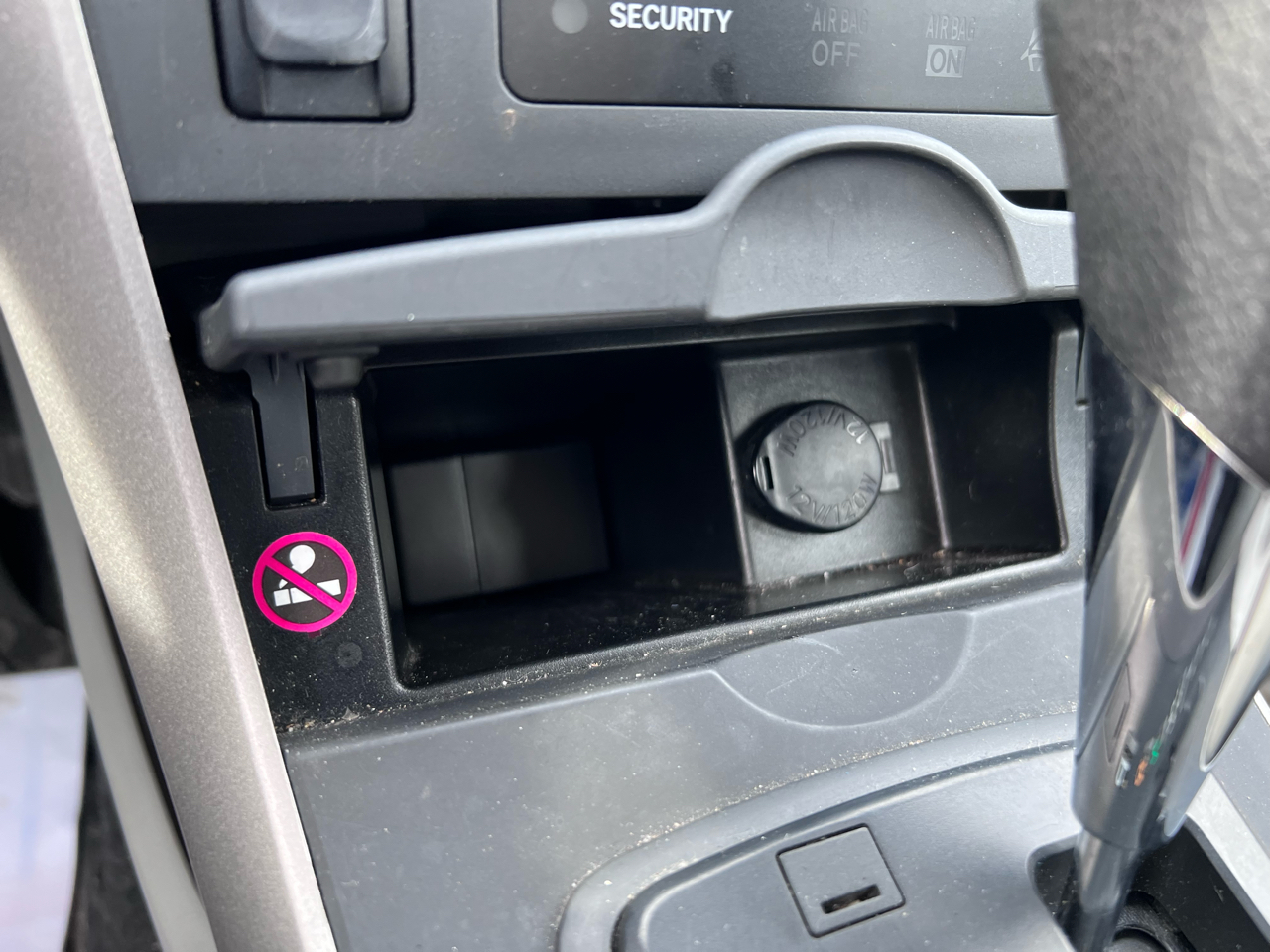 Toyota Corolla 4dr Sdn Auto LE Special Edition (Natl) 2009