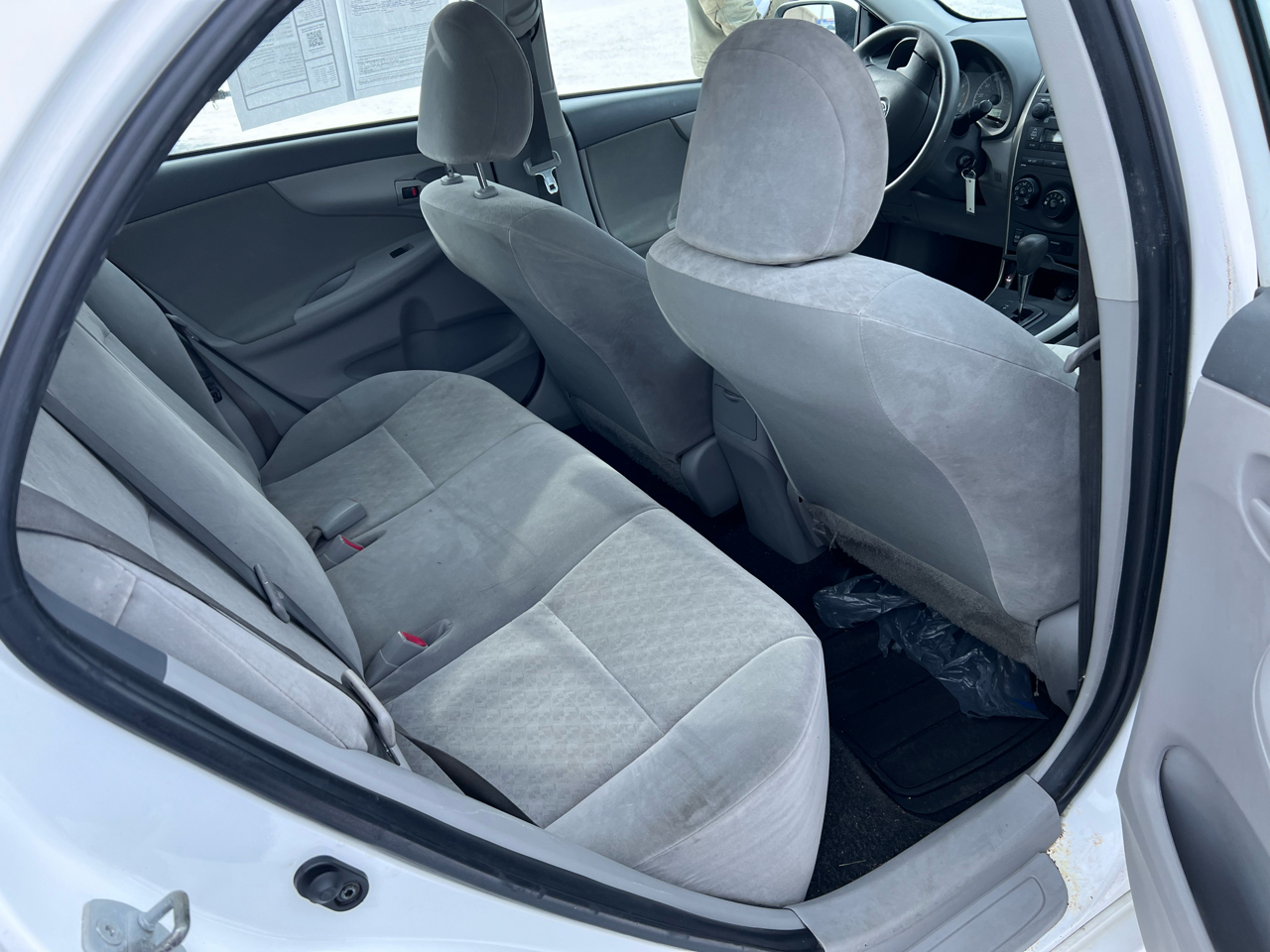 Toyota Corolla 4dr Sdn Auto LE Special Edition (Natl) 2009