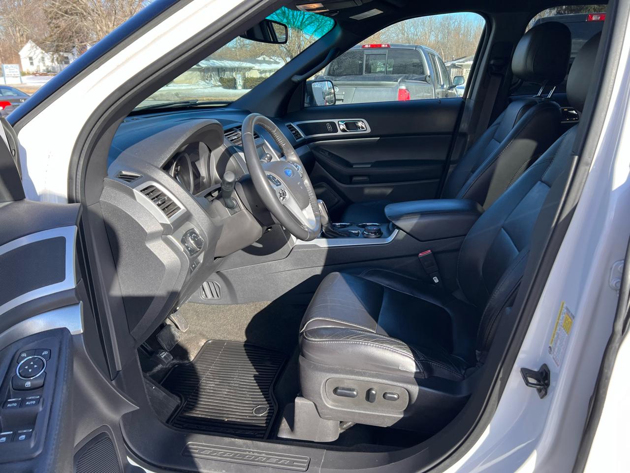 Ford Explorer XLT 4WD 2013