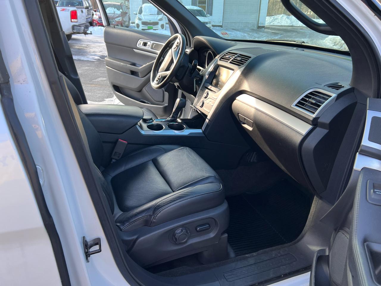 Ford Explorer XLT 4WD 2013