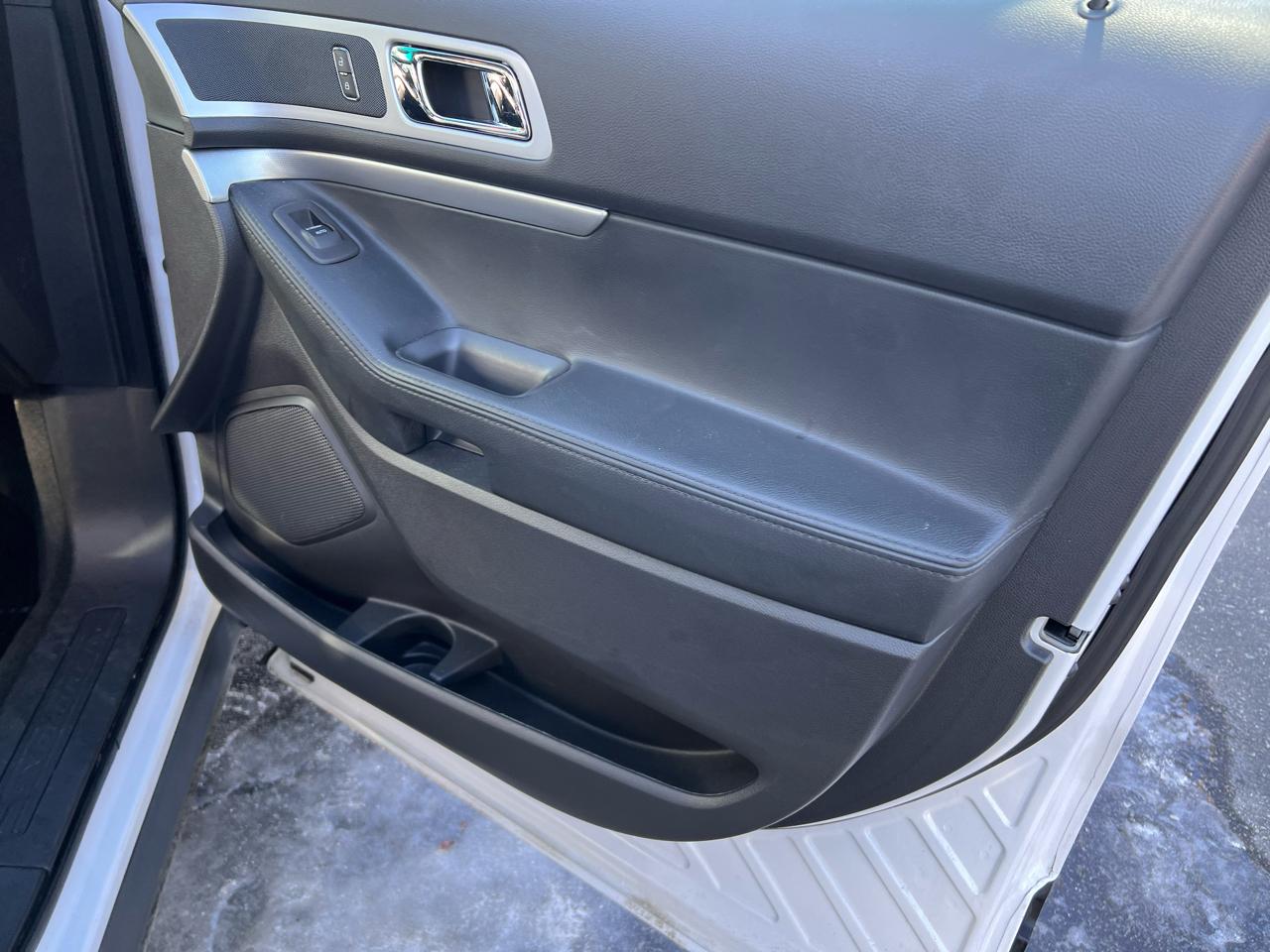 Ford Explorer XLT 4WD 2013