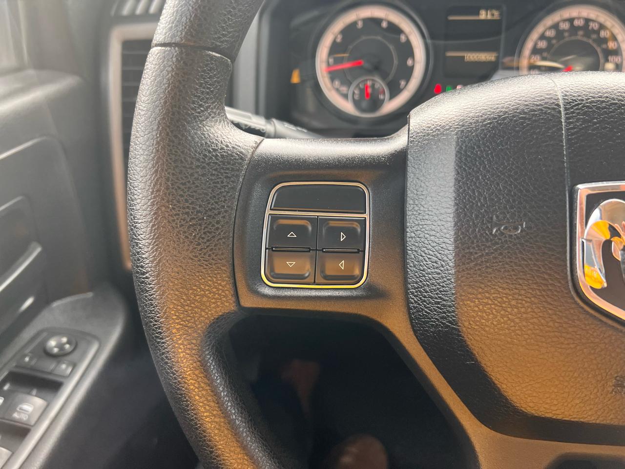 RAM 2500 4WD Crew Cab 149" Tradesman 2016