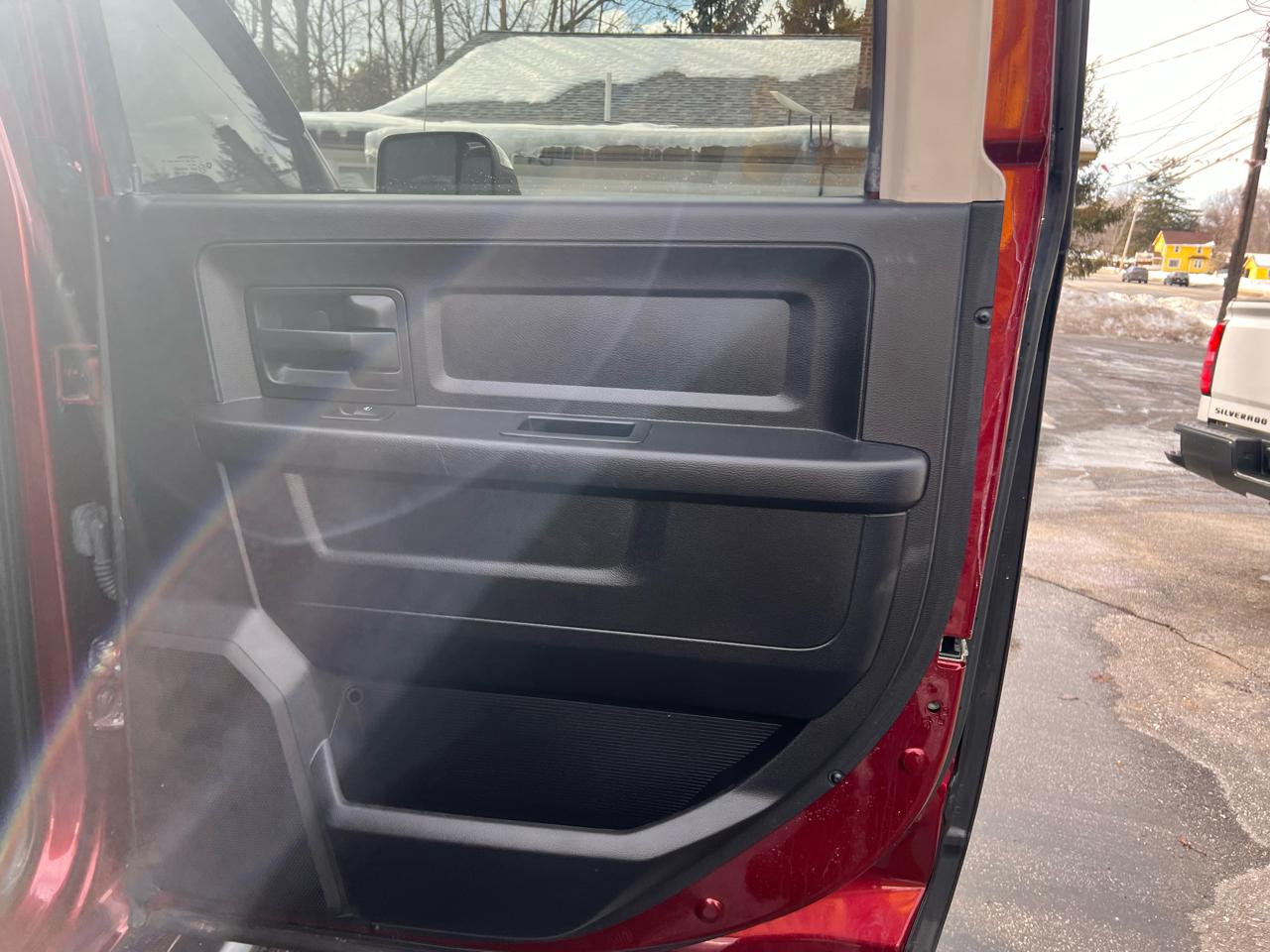 RAM 2500 4WD Crew Cab 149" Tradesman 2016