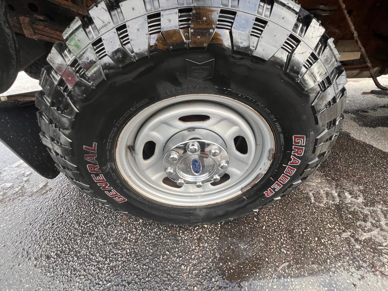 Ford Super Duty F-350 SRW 4WD Reg Cab 137" XLT 2014