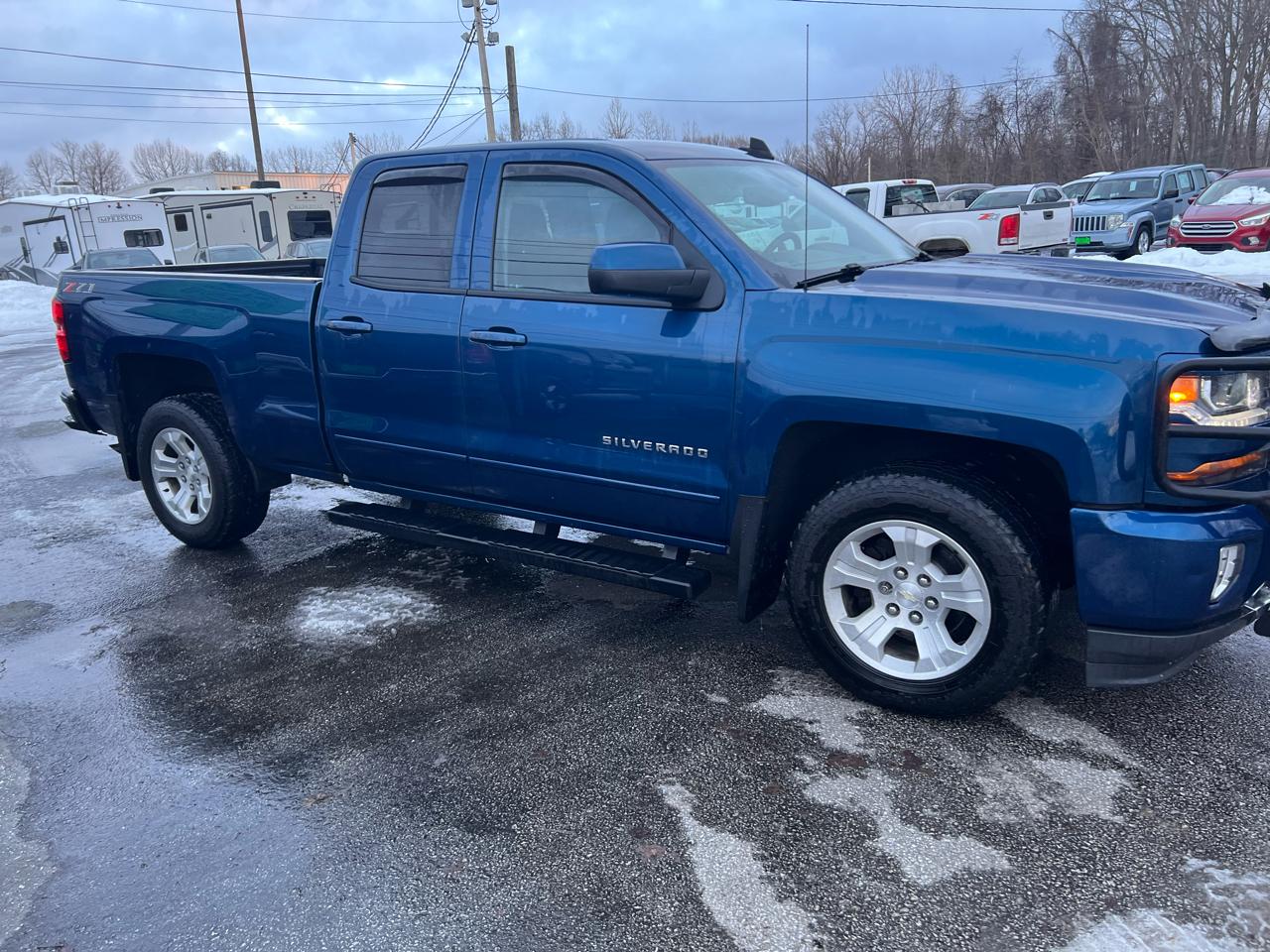 Chevrolet Silverado 1500 4WD Double Cab 143.5" LT w/2LT 2018