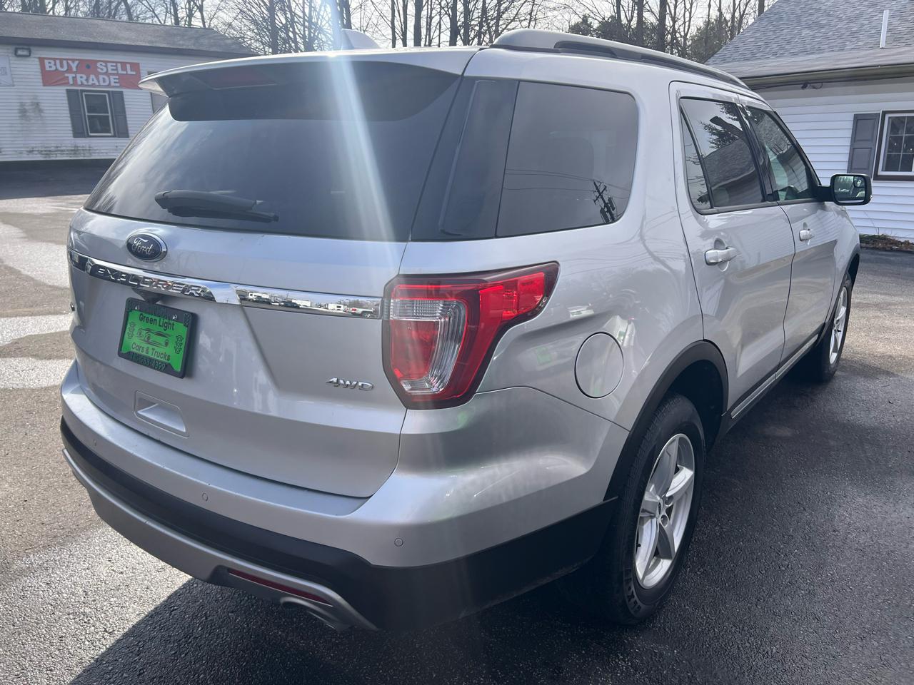 Ford Explorer 4WD 4dr XLT 2016