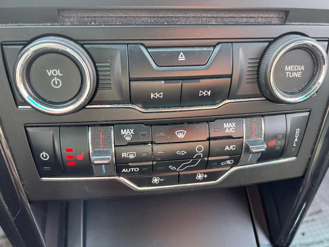 Ford Explorer 4WD 4dr XLT 2016