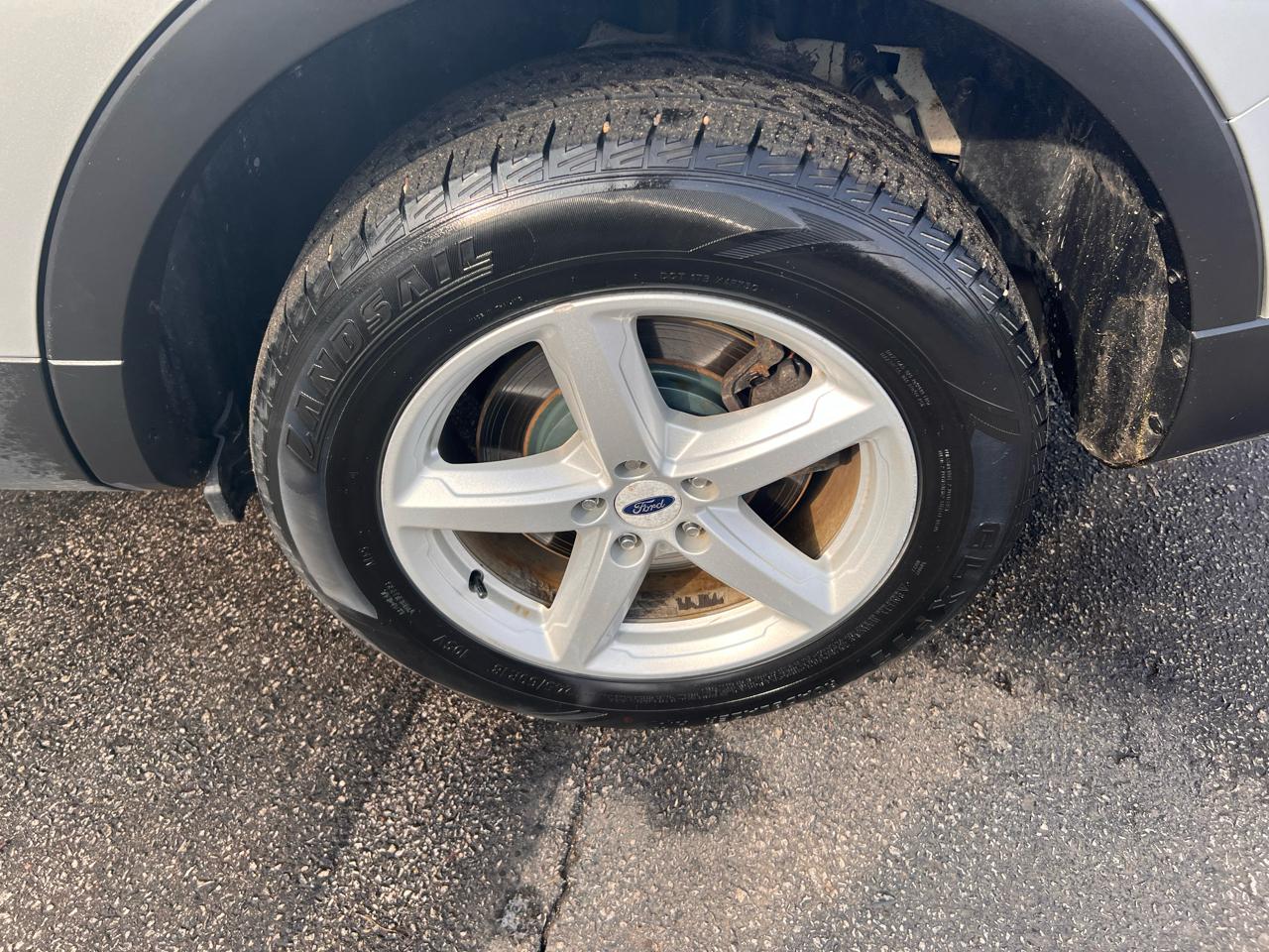 Ford Explorer 4WD 4dr XLT 2016