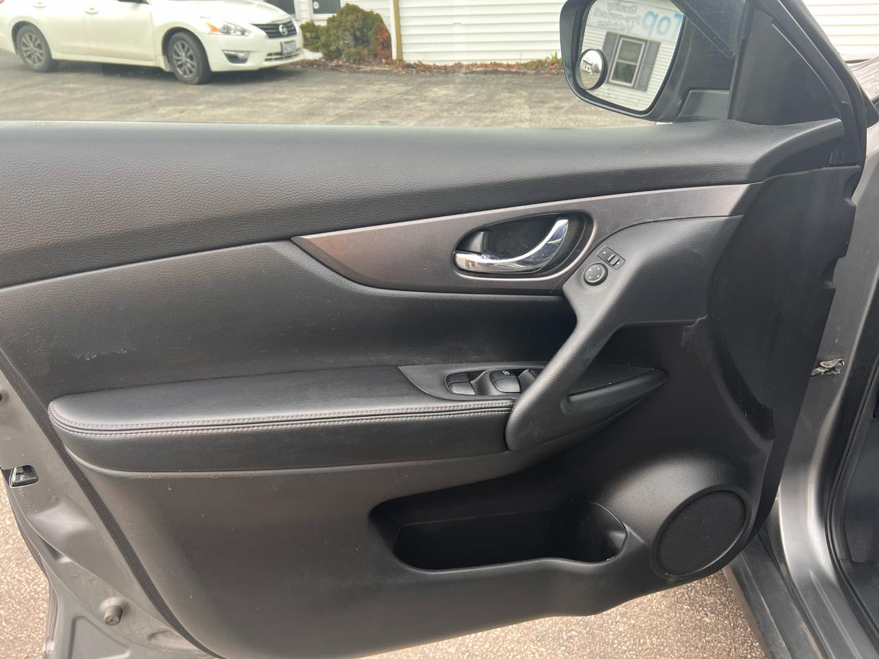 Nissan Rogue AWD 4dr S 2016