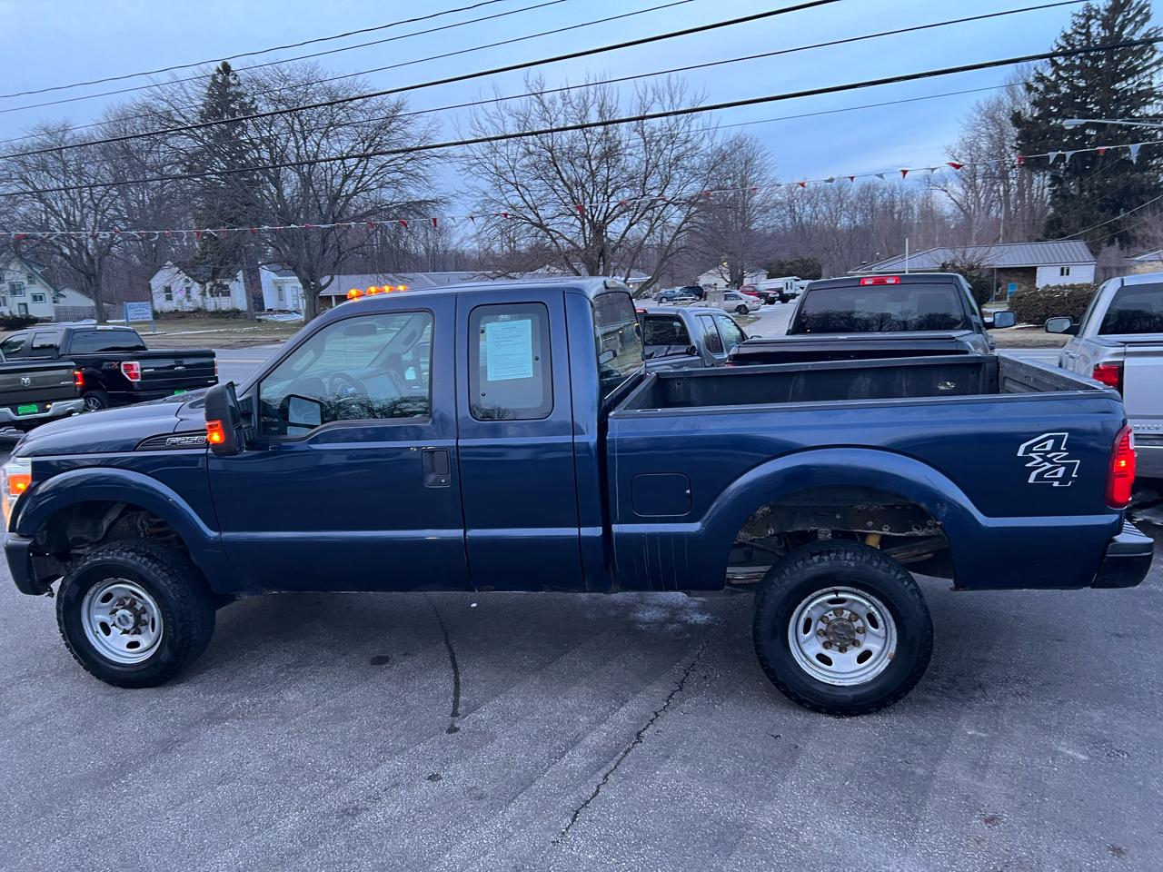 Ford Super Duty F-250 SRW 4WD SuperCab 142" Lariat 2015