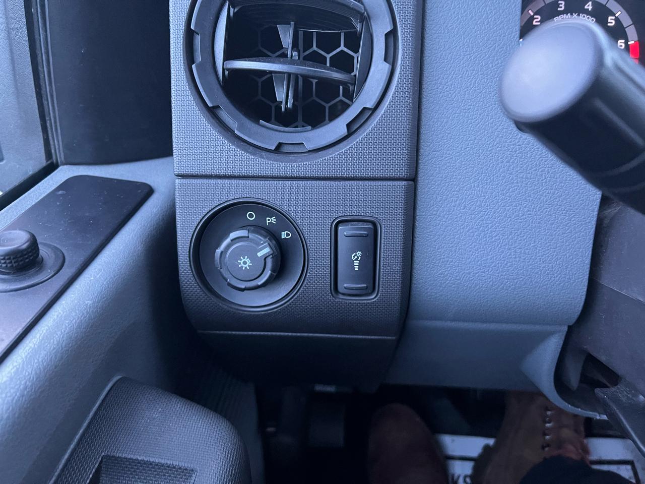 Ford Super Duty F-250 SRW 4WD SuperCab 142" Lariat 2015