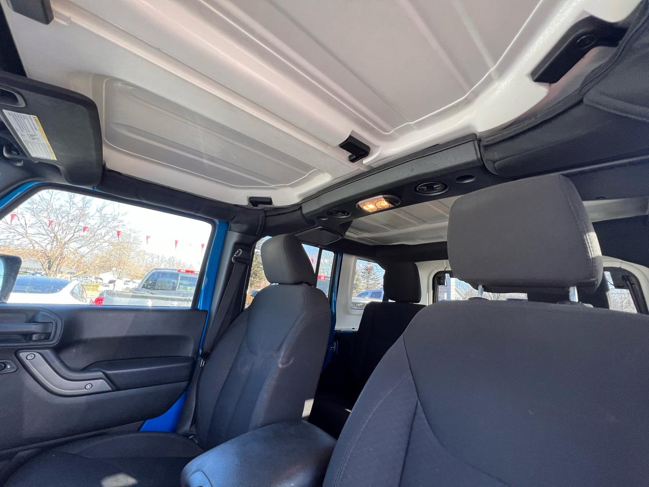 Jeep Wrangler Unlimited 4WD 4dr Sport 2016