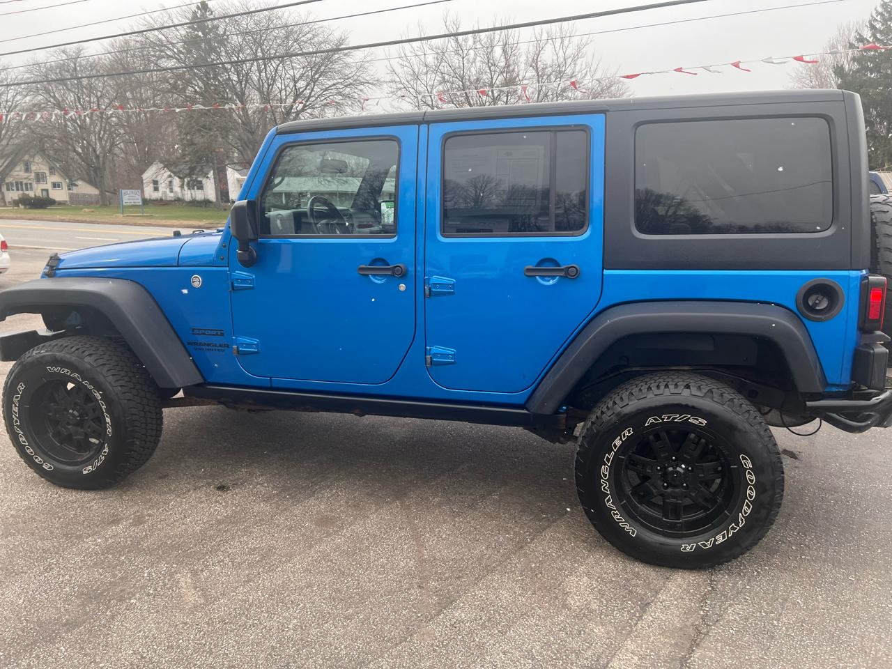 Jeep Wrangler Unlimited 4WD 4dr Sport 2016
