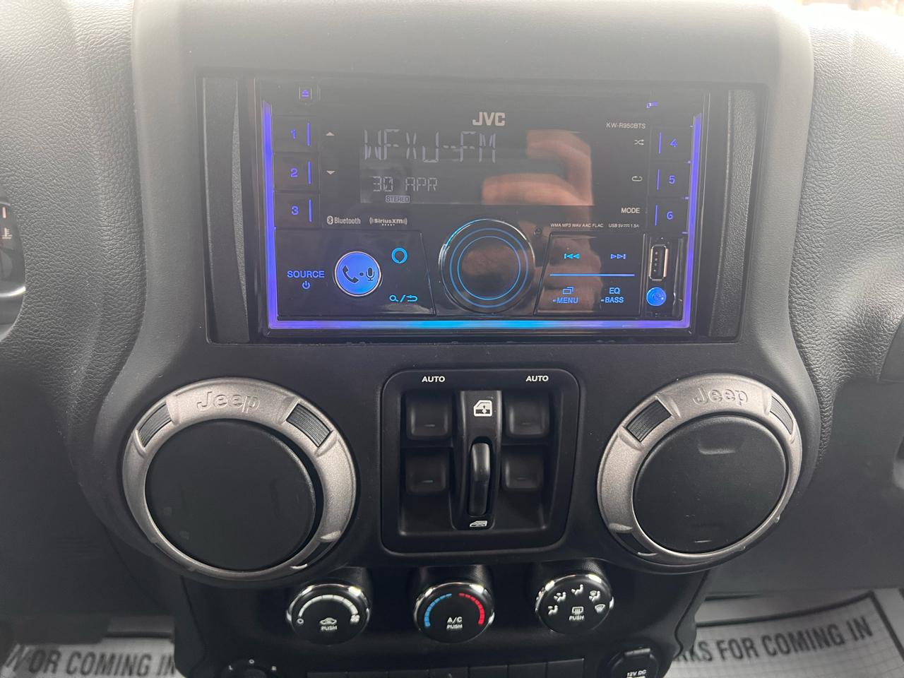 Jeep Wrangler Unlimited 4WD 4dr Sport 2016