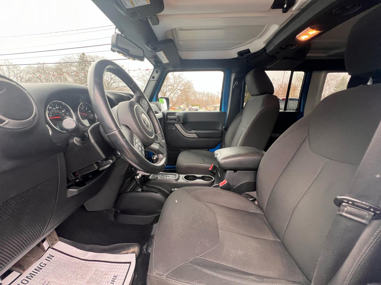 Jeep Wrangler Unlimited 4WD 4dr Sport 2016