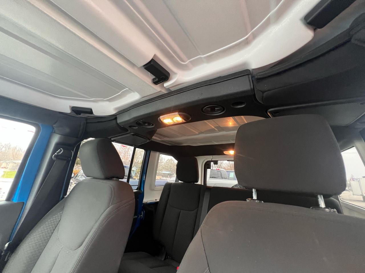 Jeep Wrangler Unlimited 4WD 4dr Sport 2016