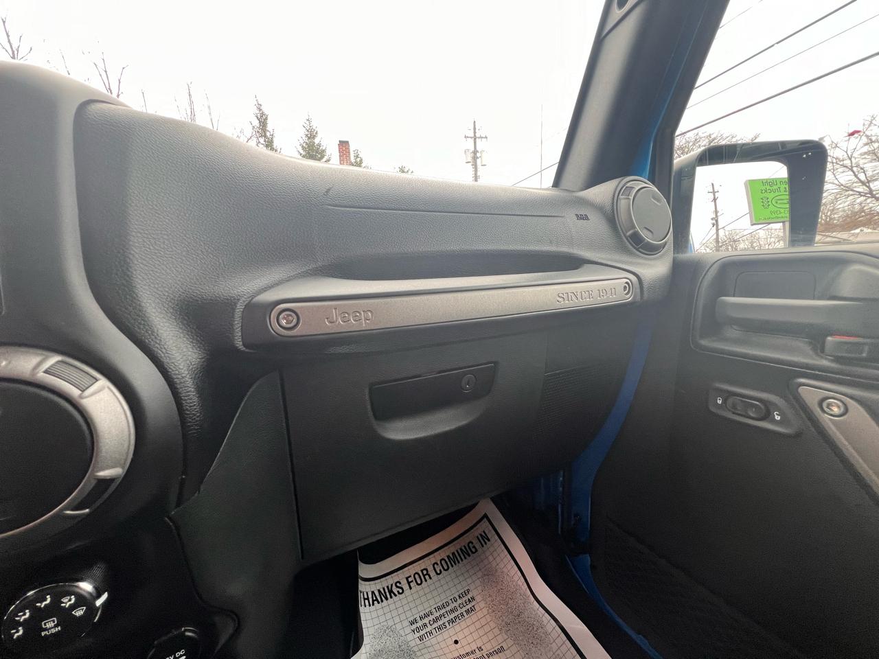 Jeep Wrangler Unlimited 4WD 4dr Sport 2016