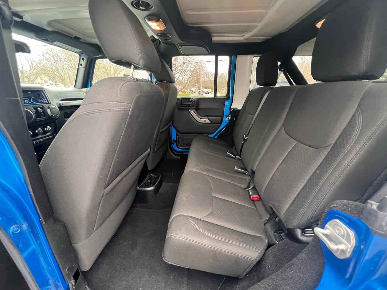 Jeep Wrangler Unlimited 4WD 4dr Sport 2016