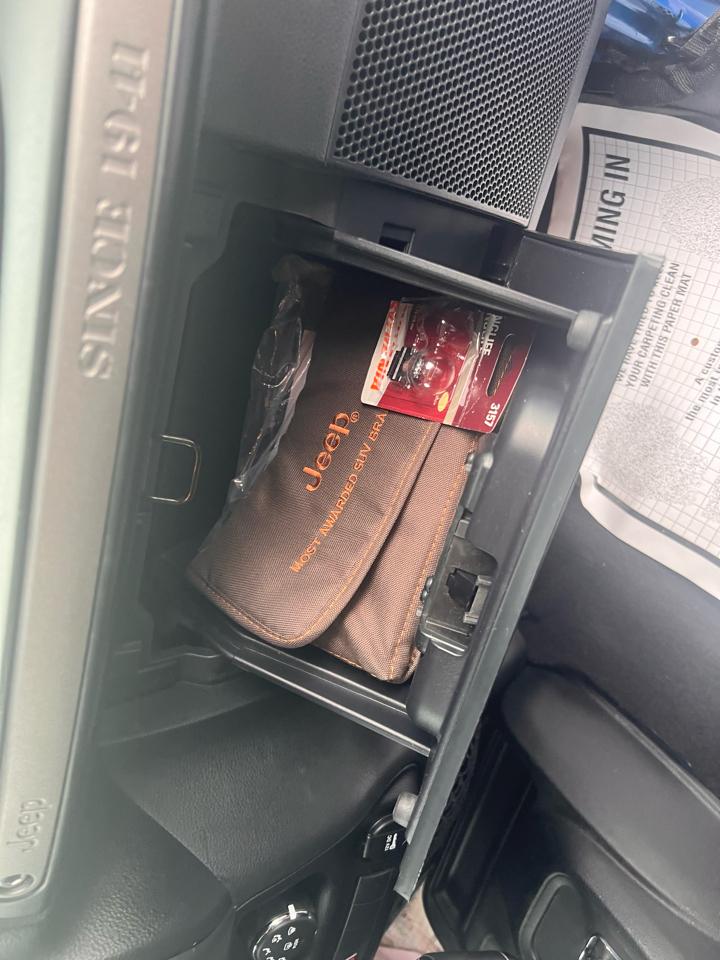 Jeep Wrangler Unlimited 4WD 4dr Sport 2016