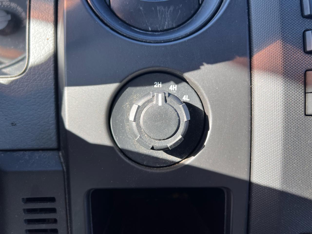 Ford F-150 4WD SuperCab 145" STX 2013