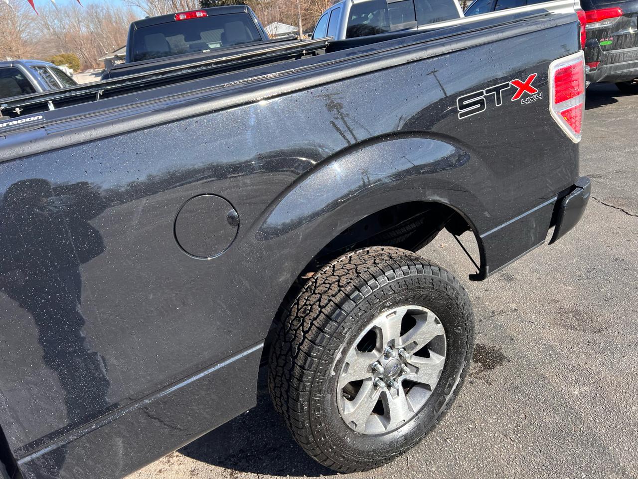 Ford F-150 4WD SuperCab 145" STX 2013