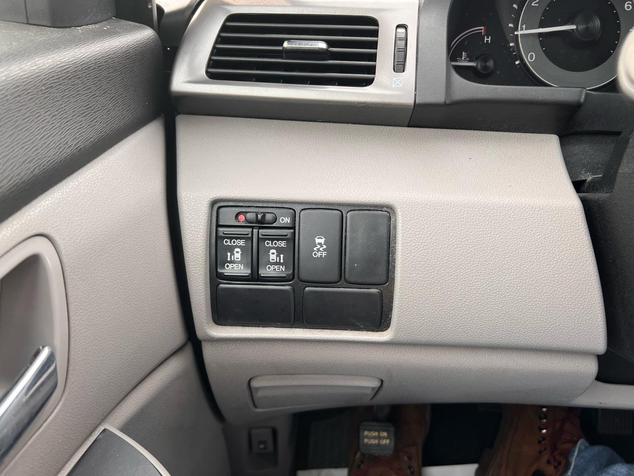 Honda Odyssey 5dr SE 2016