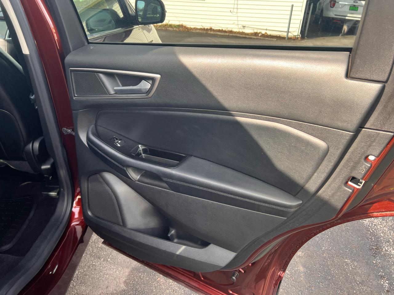 Ford Edge 4dr SEL AWD 2016