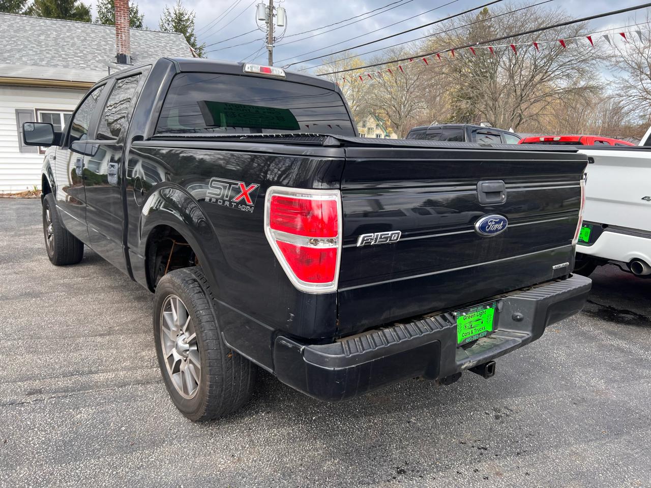 Ford F-150 4WD SuperCrew 145" STX 2014