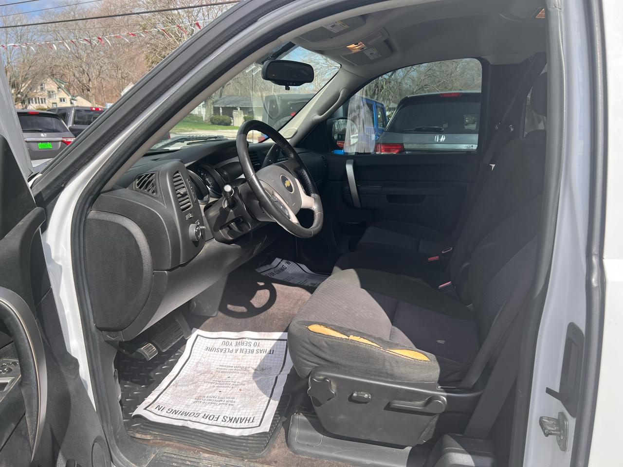 Chevrolet Silverado 1500 4WD Ext Cab 143.5" LT 2012